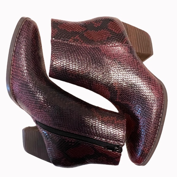 Coconuts by Matisse snake print Burgundy ankle boots - Picture 6 of 6